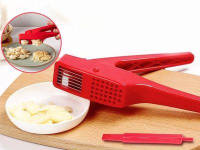 مفرمة وقطاعة الثوم 2×1 Garlic Press Kit