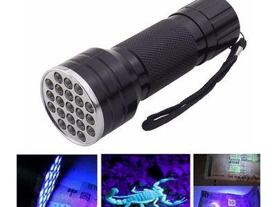 Powerful 21 LED UV FlashLight Torch C-L237