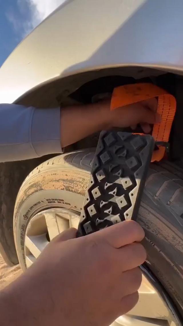 Anti-slip off-Road- Vehicle Reinforcement