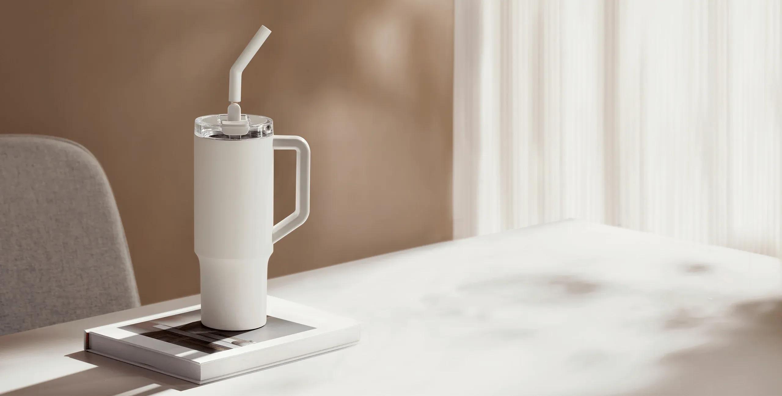 Xiaomi BHR9540GL Straw Mug 1L Smart Beverage Companion